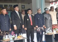 Kenakan Pakaian Adat Sunda, Bupati Cecep Hadiri Upcara Hari Jadi Kota Tasik ke-24