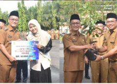 Dalam Apel Pagi, Bupati Tasik Berikan Apresiasi kepada para ASN dan Siswa Berprestasi