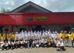 Edukasi Keamanan Digital di SMKN 2 Tasikmalaya: Siswa TKJ Dibekali Cara Melindungi Data Pribadi di Era Siber