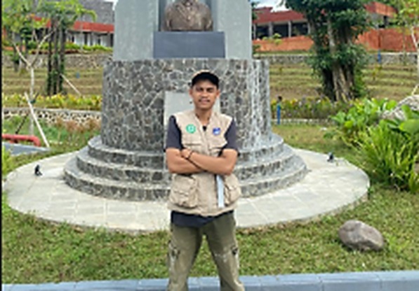 Soroti Penataan Ruang Publik di Kab. Tasikmalaya, MTT Sesalkan Keberadaan Billboard Raksasa di Gerbang Sekolah
