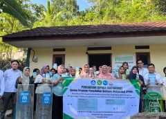 Dorong Bank Sampah Lebih Produktif, UNSIL Latih Warga Tamanjaya Olah Sampah Plastik Jadi “Ecobrick”