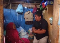 Ironis! Ibu Siti Tinggal di Gubuk Reyot Belakang Kantor Wali Kota, Idap Penyakit Jantung